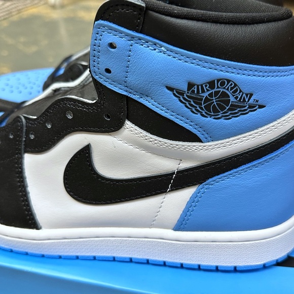 Nike Air Jordan 1 High Retro UNC Toe 11 DZ5485-400 1985 University Blue - Picture 10 of 11